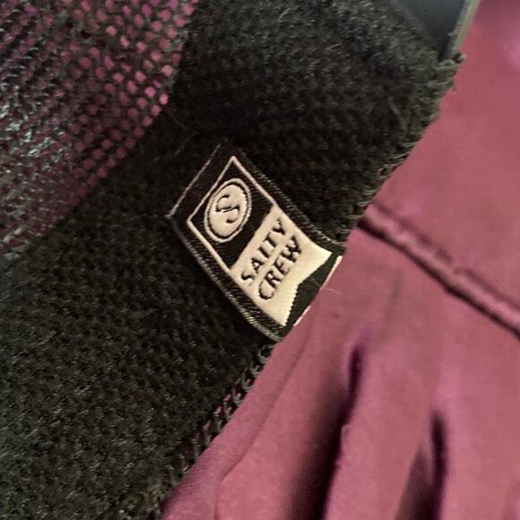 Salty Crew Find Refuge In The Sea Seagull Fish Mesh SnapBack Hat Cap Refuge EUC - Picture 10 of 13